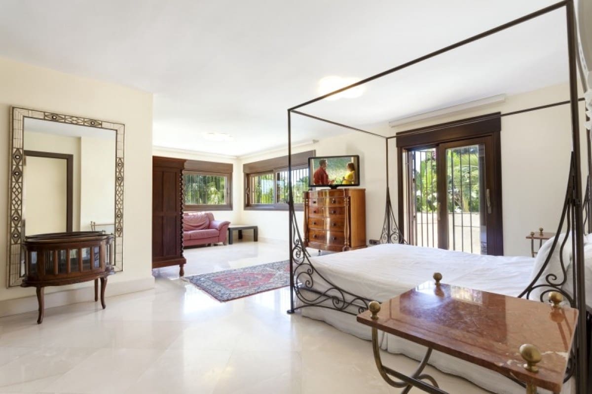 5 camera da letto Villa in vendita in Marbella con piscina garage - 1.595.000 € (Rif: 9553435)