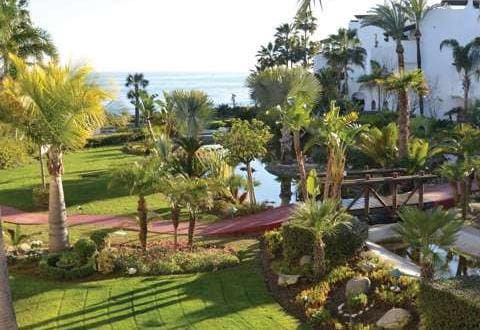 Ático de 3 habitaciones en Puerto Banus en venta con piscina garaje - 3.500.000 € (Ref: 9553453)