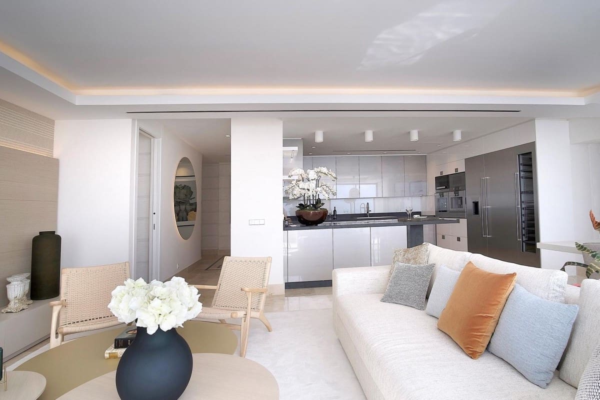 3 sovrum Takvåning till salu i Estepona med pool garage - 2 290 000 € (Ref: 9553460)