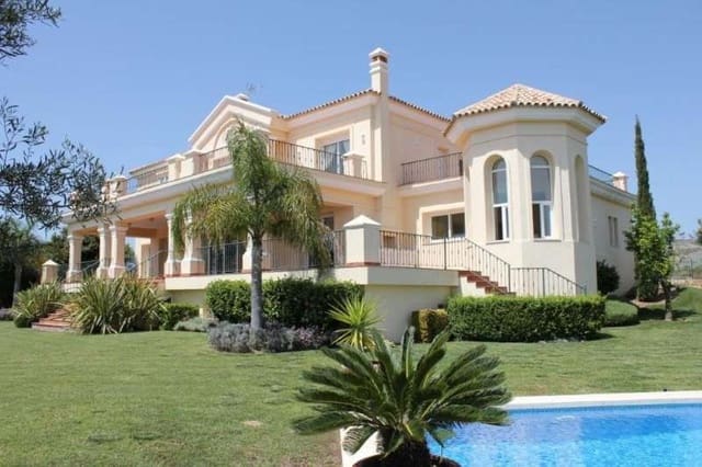 Chalet de 7 habitaciones en Marbella en venta con piscina garaje - 2.450.000 € (Ref: 9553474)