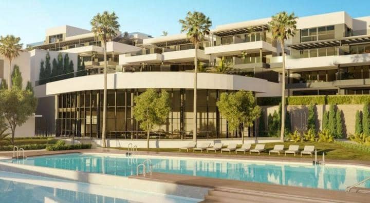 4 sovrum Villa till salu i Estepona med pool garage - 546 000 € (Ref: 9553476)