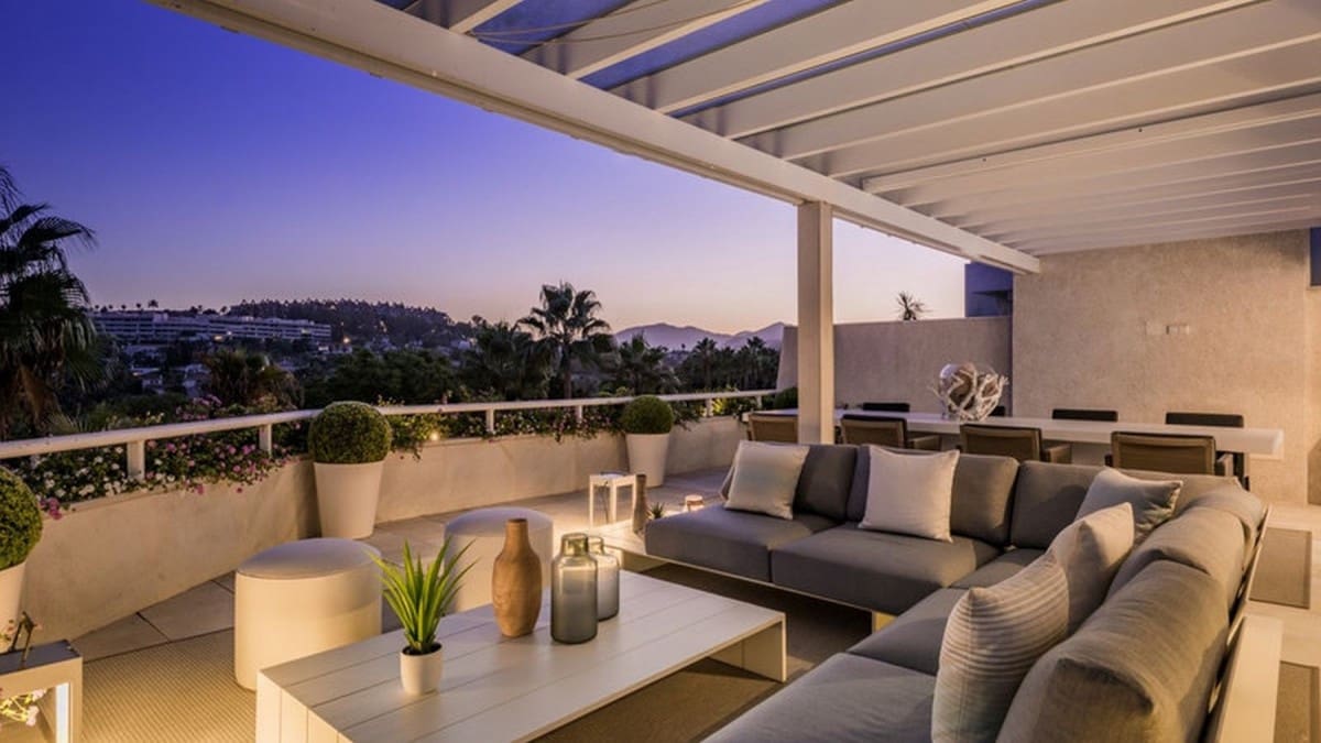 3 soveværelse Penthouse til salg i Marbella med swimmingpool - € 1.950.000 (Ref: 9553478)