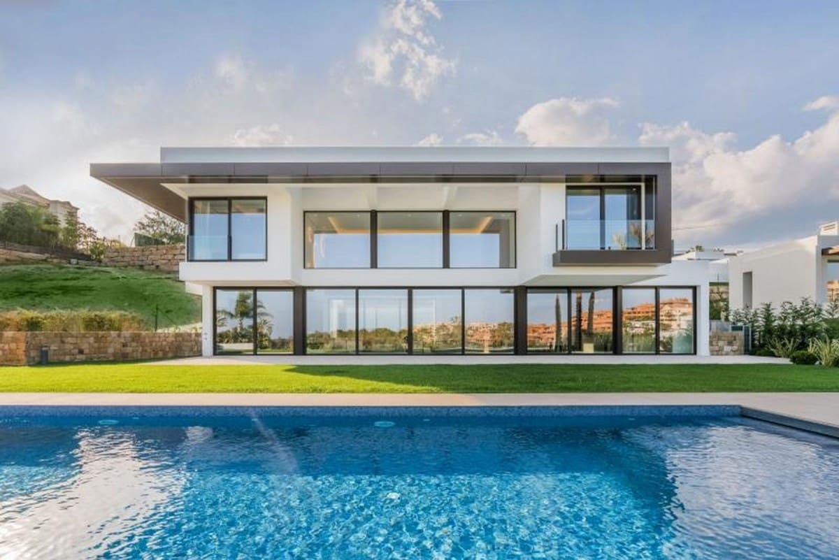 Chalet de 5 habitaciones en Benahavís en venta con piscina - 2.650.000 € (Ref: 9553483)