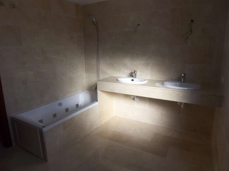 Chalet de 4 habitaciones en Marbella en venta con piscina - 1.200.000 € (Ref: 9553499)