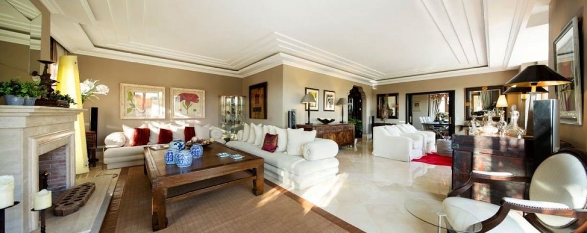 6 soveværelse Villa til salg i Marbella med swimmingpool - € 2.950.000 (Ref: 9553522)