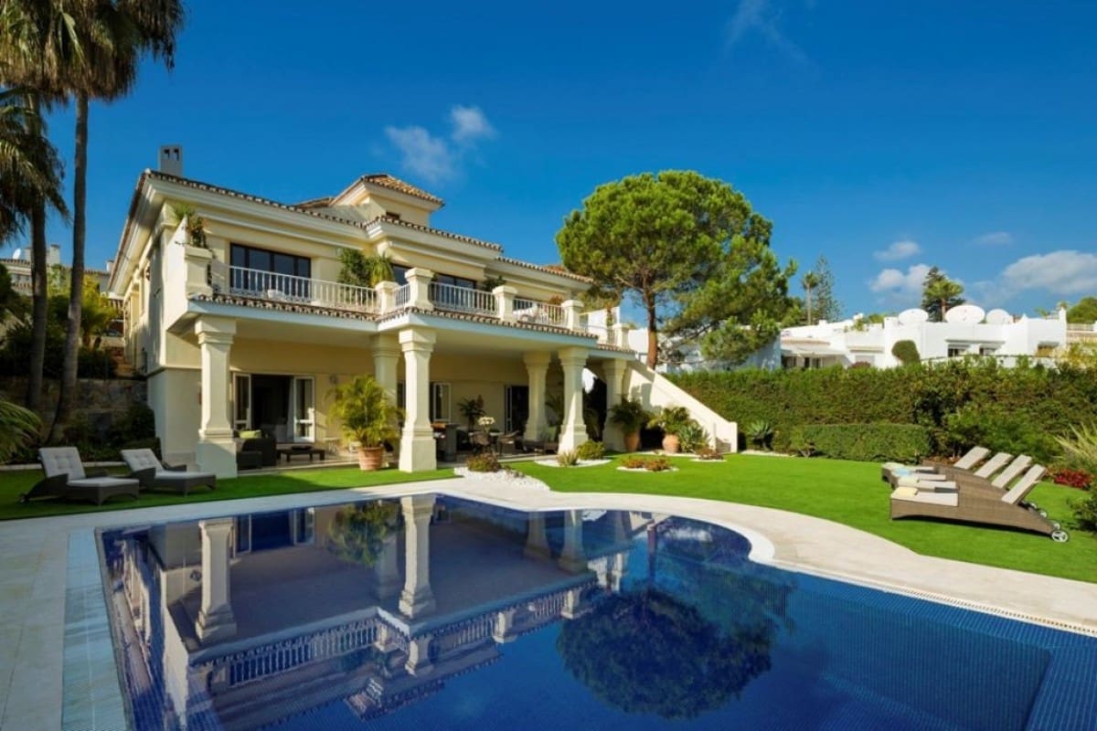 6 soveværelse Villa til salg i Marbella med swimmingpool - € 2.950.000 (Ref: 9553522)