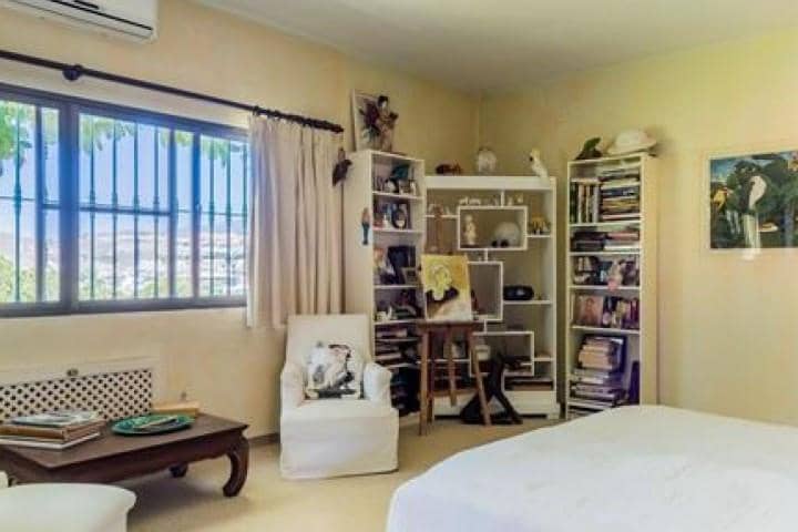 5 bedroom Villa for sale in Benahavis with pool - € 1,795,000 (Ref: 9553528)