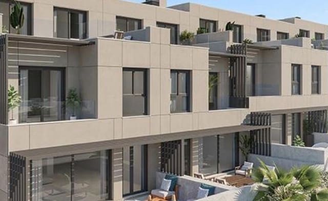 4 soveværelse Byhus til salg i Estepona med swimmingpool - € 540.000 (Ref: 9553533)