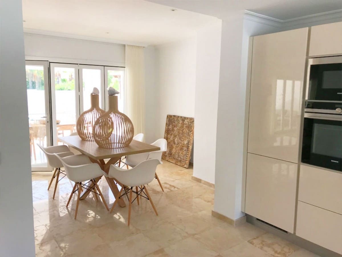 4 camera da letto Villa in vendita in Marbella con piscina - 1.395.000 € (Rif: 9553536)