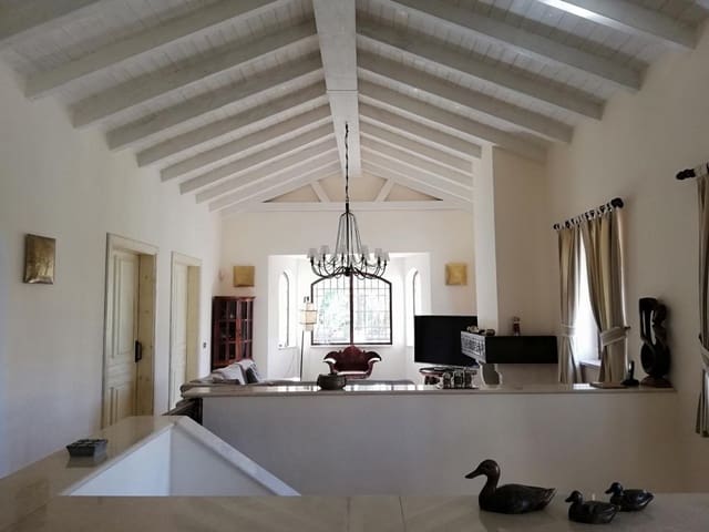 5 Zimmer Villa zu verkaufen in Benalmádena mit Pool Garage - 1.380.000 € (Ref: 9553538)