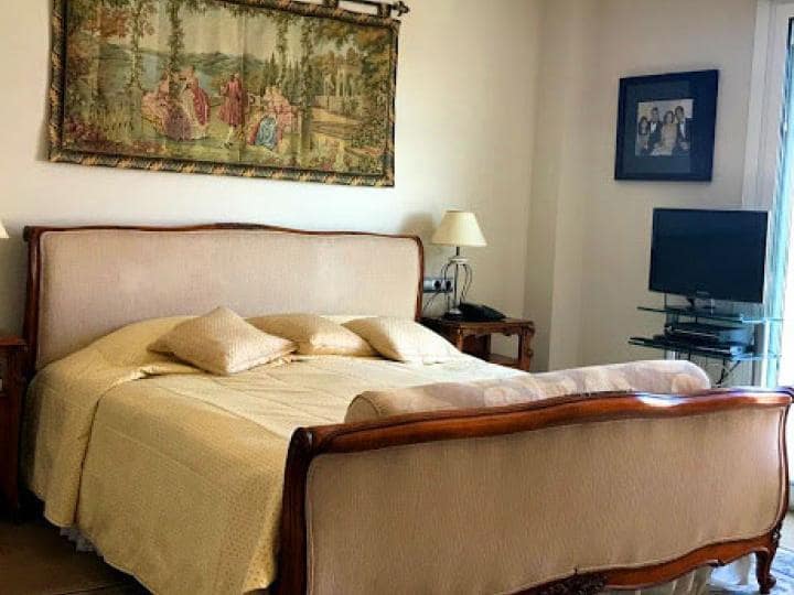 3 quarto Apartamento para venda em Puerto Banus com piscina garagem - 1 350 000 € (Ref: 9553539)