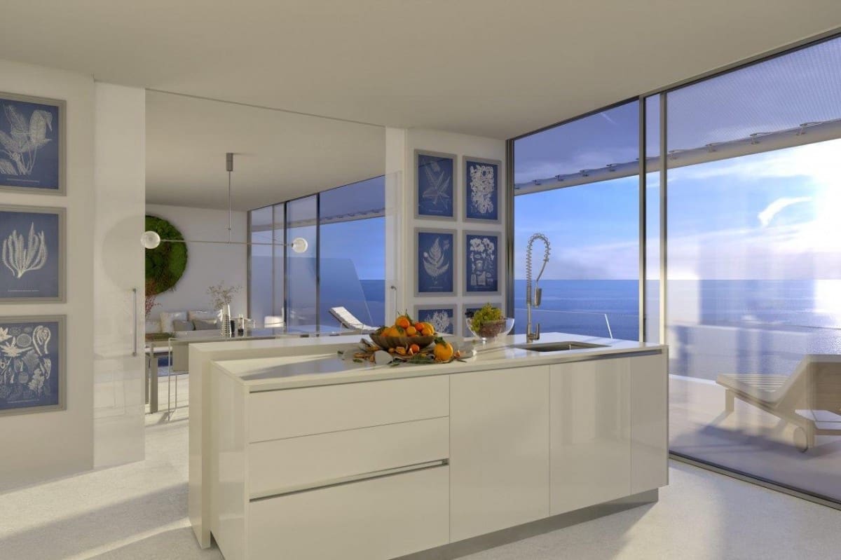 Apartamento de 3 habitaciones en Estepona en venta con piscina garaje - 1.195.000 € (Ref: 9553541)