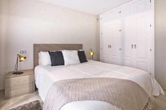 Apartamento de 3 habitaciones en Marbella en venta con piscina garaje - 398.000 € (Ref: 9553553)