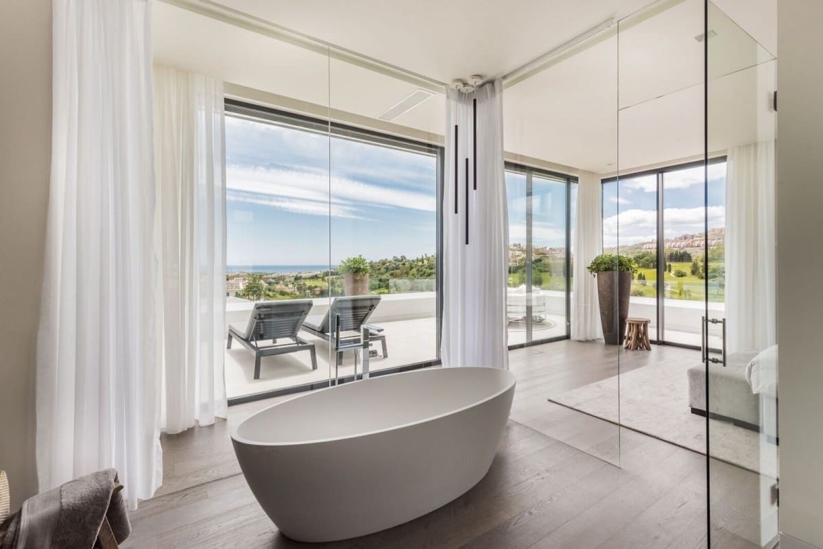 5 quarto Moradia para venda em Benahavis com piscina garagem - 3 750 000 € (Ref: 9553556)