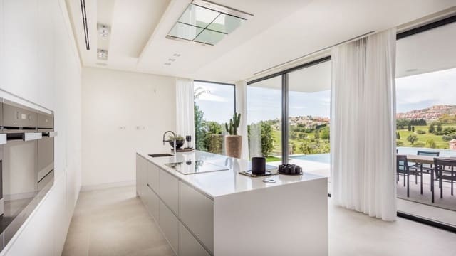 5 quarto Moradia para venda em Benahavís com piscina garagem - 3 750 000 € (Ref: 9553556)