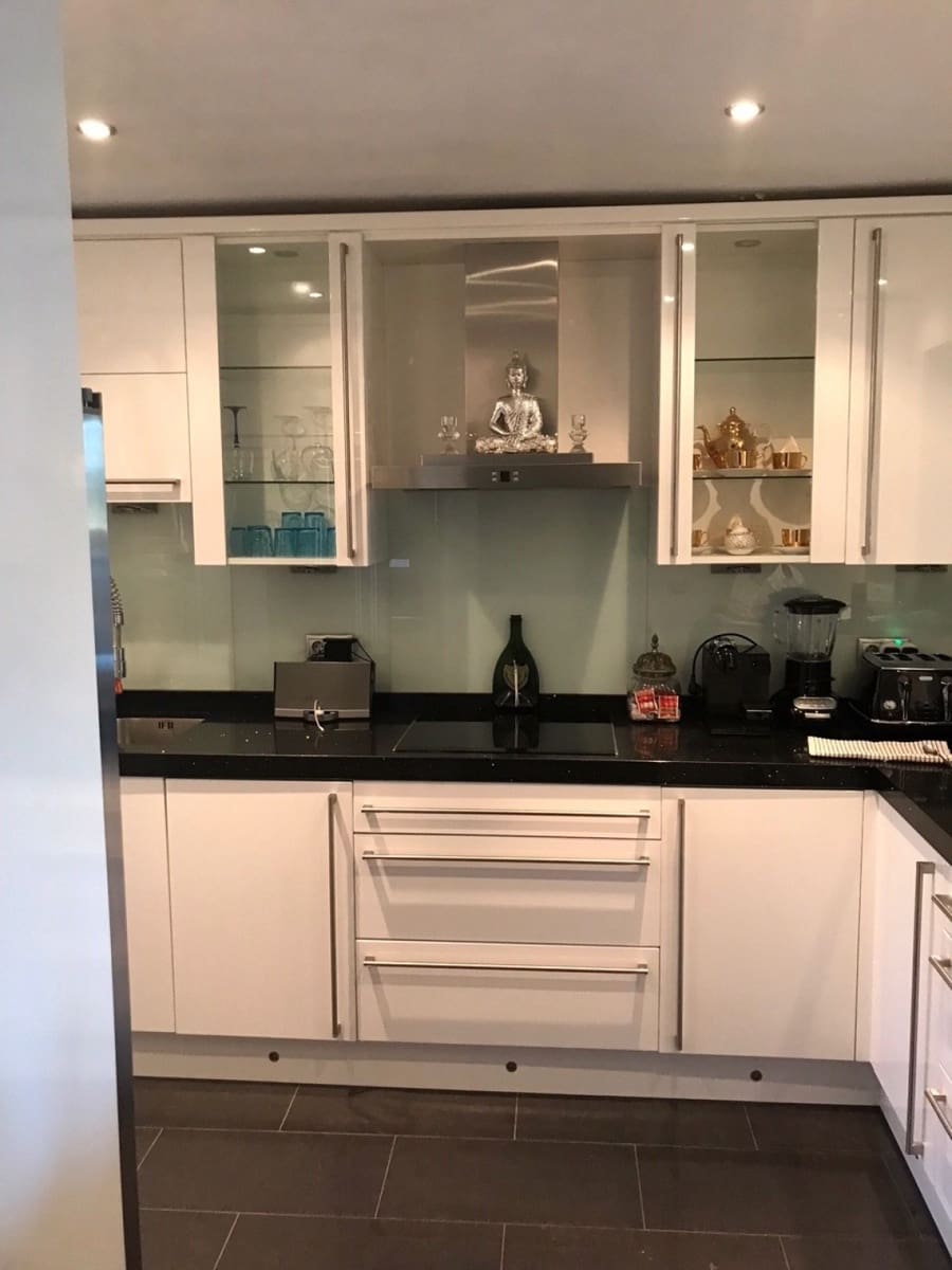 3 bedroom Penthouse for sale in Puerto Banus with pool garage - € 1,275,000 (Ref: 9553557)