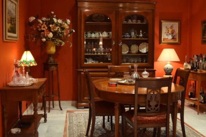 4 bedroom Villa for sale in Estepona with pool garage - € 2,750,000 (Ref: 9553560)