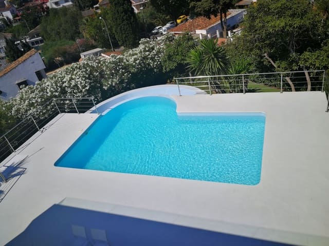 5 bedroom Villa for sale in Marbella with pool garage - € 1,795,000 (Ref: 9553563)