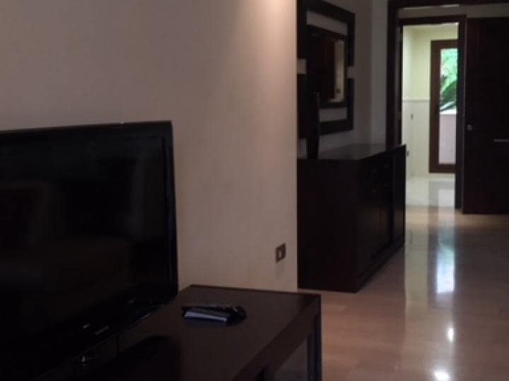 Apartamento de 3 habitaciones en Puerto Banus en venta con piscina garaje - 525.000 € (Ref: 9553567)