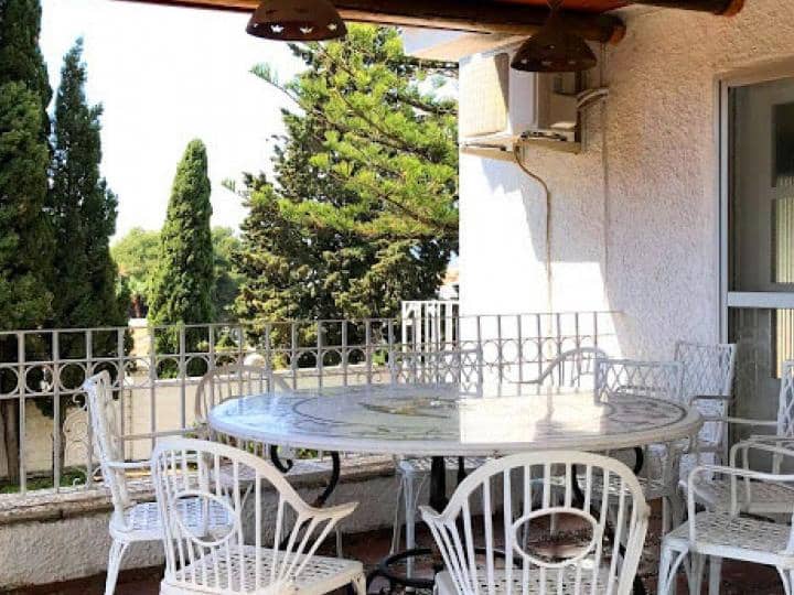 4 chambre Villa/Maison à vendre à Marbella avec piscine garage - 998 000 € (Ref: 9553572)