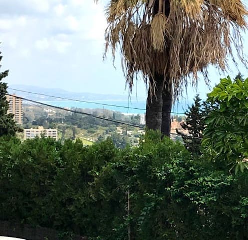 4 chambre Villa/Maison à vendre à Marbella avec piscine garage - 998 000 € (Ref: 9553572)