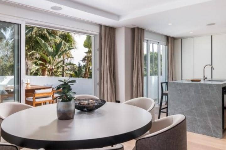 4 soverom Leilighet til salgs i Golden Mile med svømmebasseng garasje - € 895 000 (Ref: 9553573)