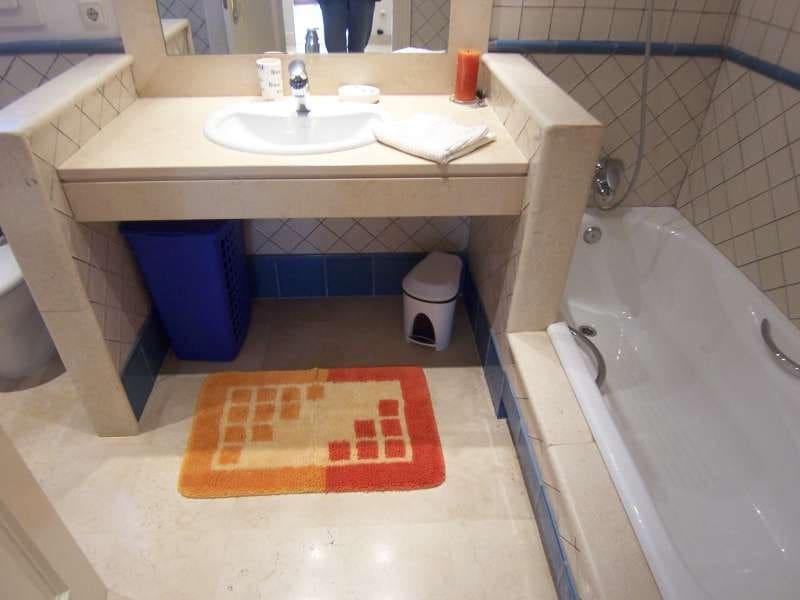 6 soverom Villa til salgs i Puerto Banus med svømmebasseng - € 1 250 000 (Ref: 9553600)