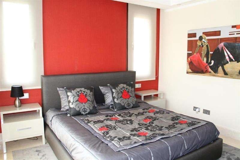 Chalet de 5 habitaciones en Benahavís en venta con piscina garaje - 3.995.000 € (Ref: 9553602)