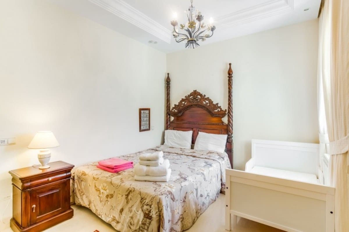 5 soveværelse Villa til salg i Marbella med swimmingpool garage - € 1.950.000 (Ref: 9553603)