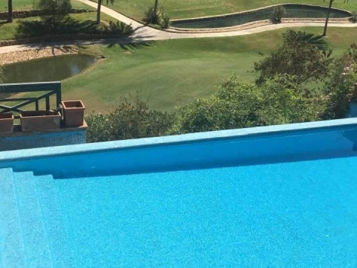 6 soveværelse Villa til salg i Marbella med swimmingpool - € 1.950.000 (Ref: 9553606)