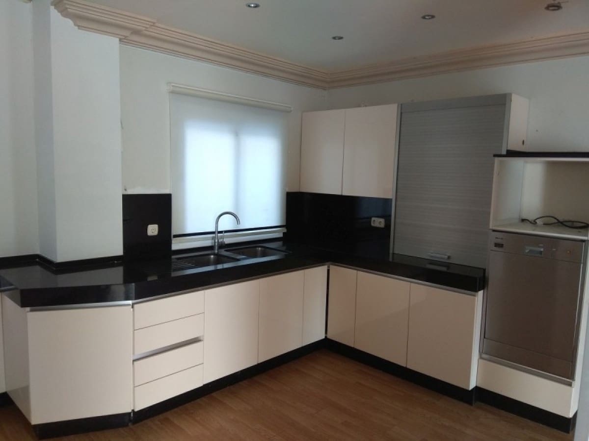 6 soveværelse Villa til salg i Marbella med swimmingpool - € 1.950.000 (Ref: 9553606)