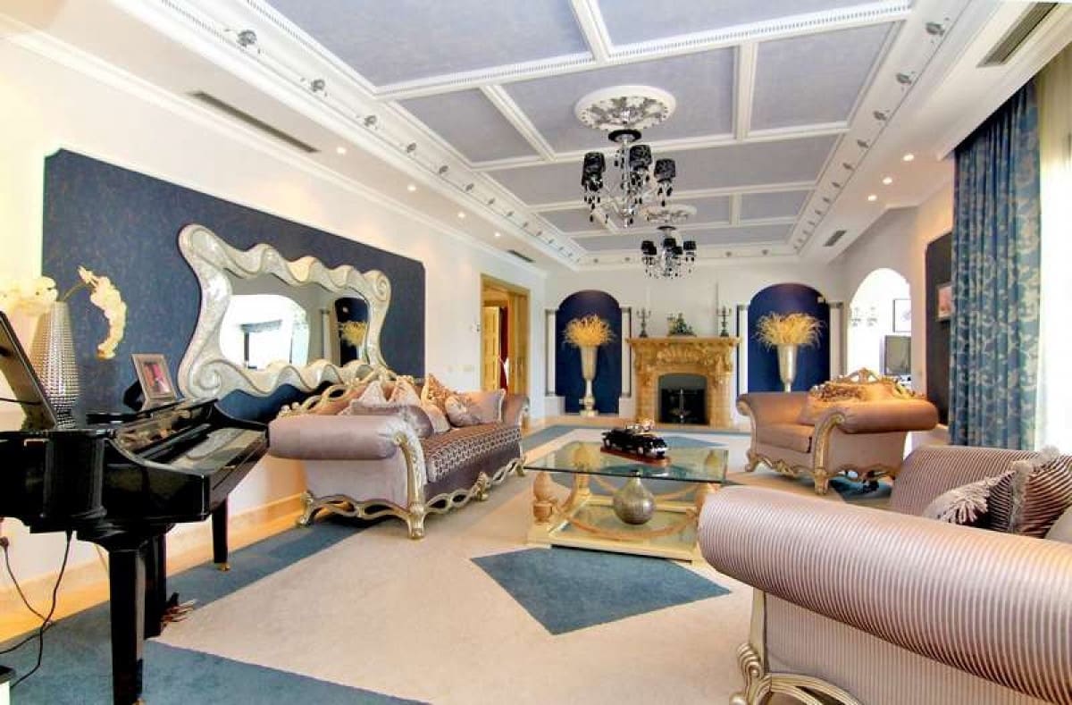 6 bedroom Villa for sale in Benahavis with pool garage - € 3,195,000 (Ref: 9553612)