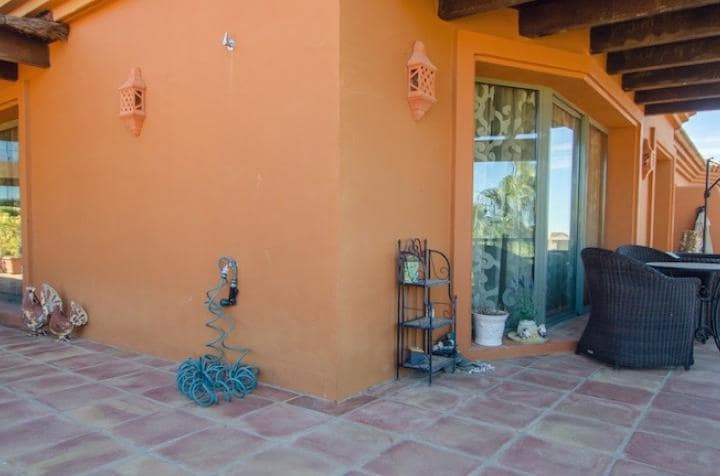 3 sovrum Takvåning till salu i Benahavis med pool garage - 459 000 € (Ref: 9553619)