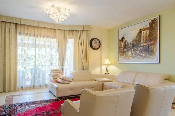 3 sovrum Takvåning till salu i Benahavis med pool garage - 459 000 € (Ref: 9553619)