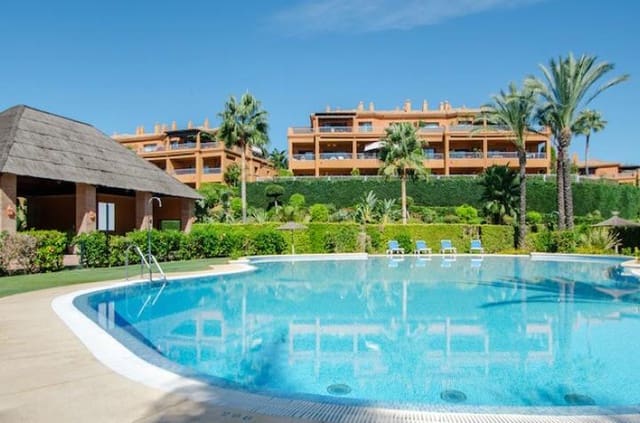 3 sovrum Takvåning till salu i Benahavís med pool garage - 459 000 € (Ref: 9553619)