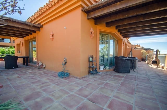 3 sovrum Takvåning till salu i Benahavís med pool garage - 459 000 € (Ref: 9553619)