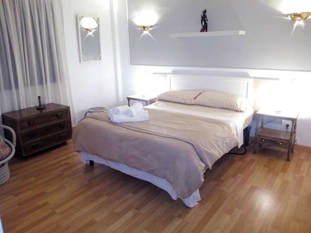 Apartamento de 2 habitaciones en Marbella en venta con piscina - 450.000 € (Ref: 9553629)