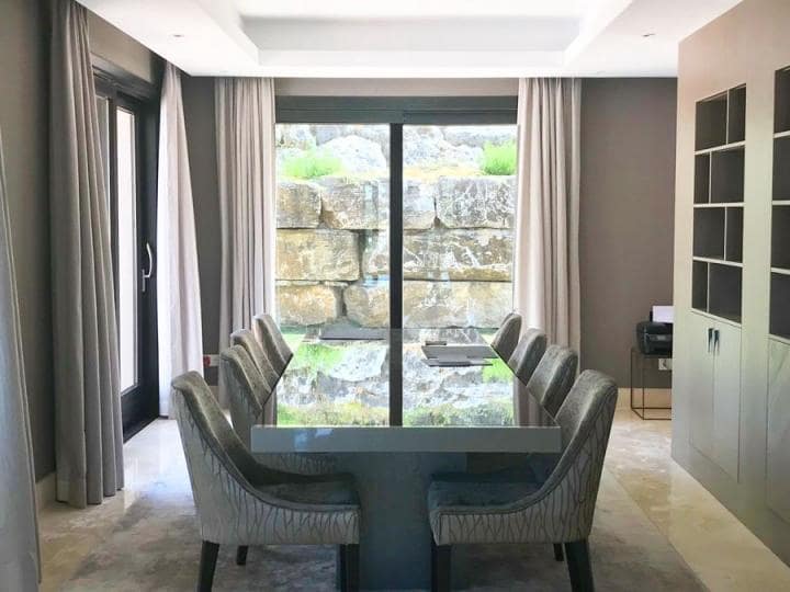 5 bedroom Villa for sale in Marbella with pool garage - € 2,350,000 (Ref: 9553641)