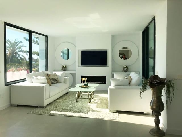 4 soveværelse Villa til salg i Marbella med swimmingpool garage - € 1.890.000 (Ref: 9553643)