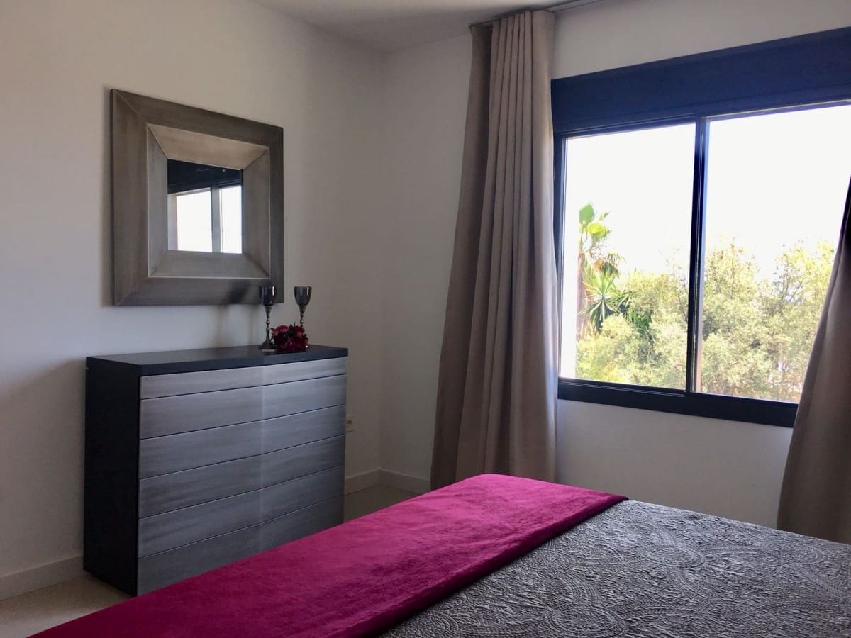 4 soveværelse Villa til salg i Marbella med swimmingpool garage - € 1.890.000 (Ref: 9553643)