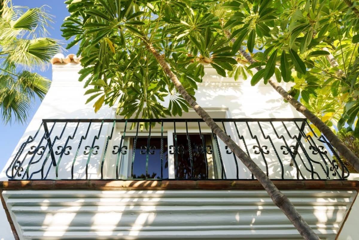 5 bedroom Villa for sale in Marbella with pool garage - € 2,995,000 (Ref: 9553654)