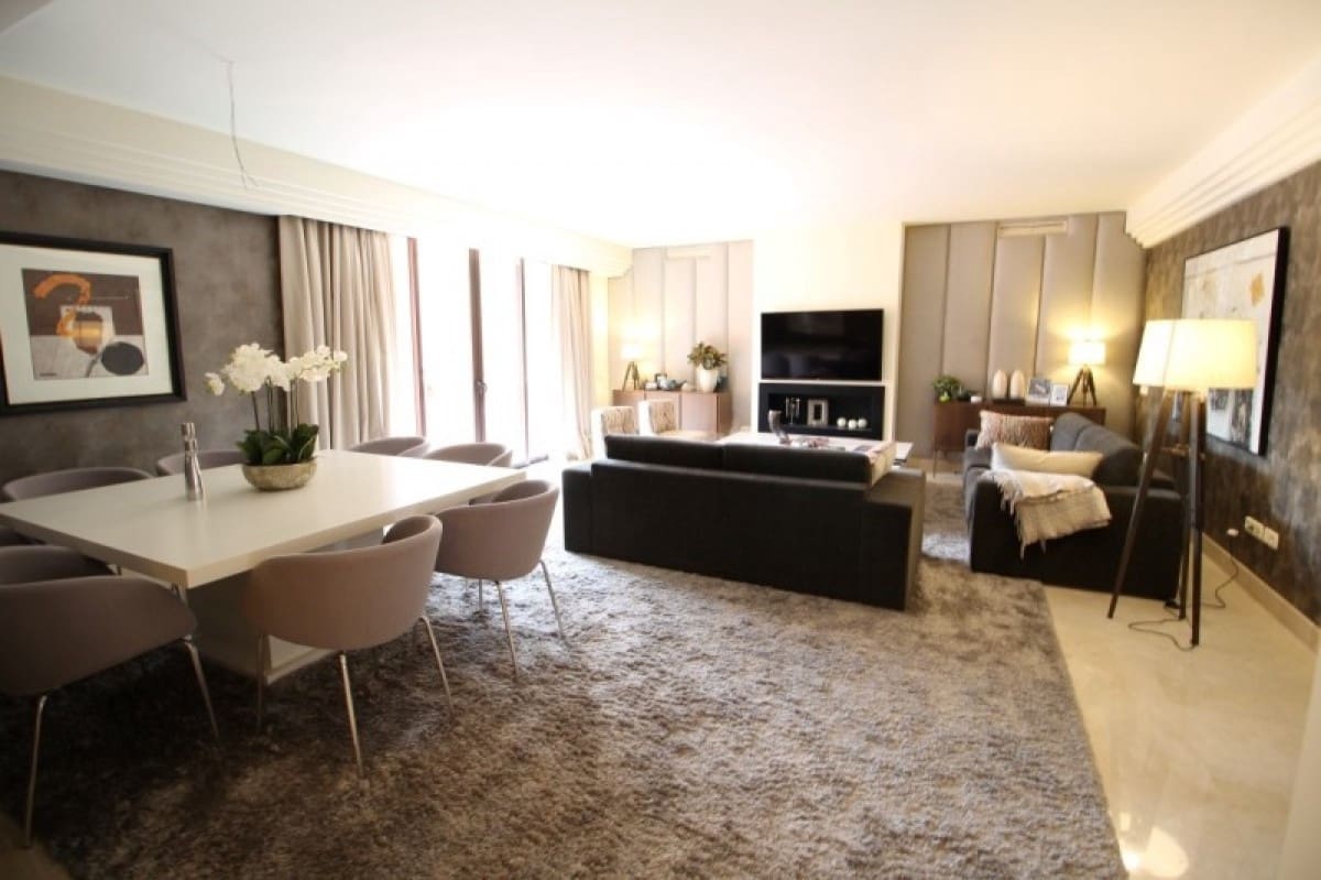 3 sovrum Takvåning till salu i Marbella med pool garage - 1 250 000 € (Ref: 9553659)