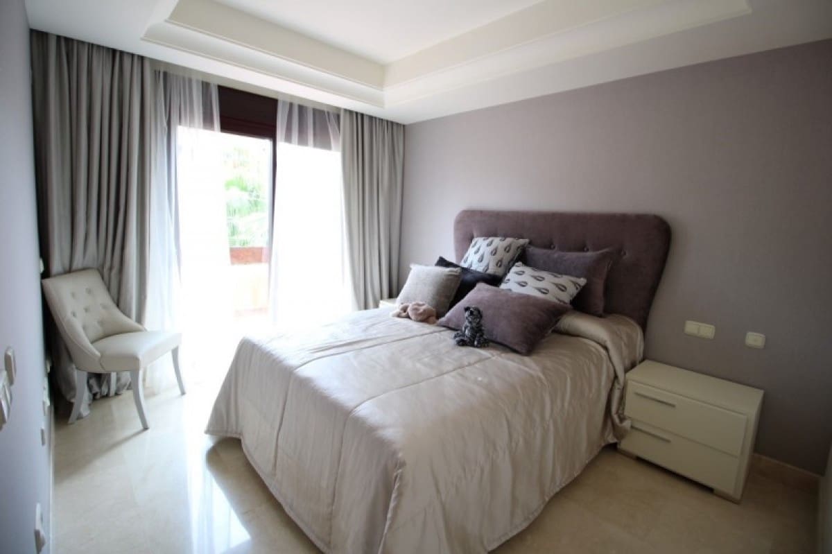 3 sovrum Takvåning till salu i Marbella med pool garage - 1 250 000 € (Ref: 9553659)