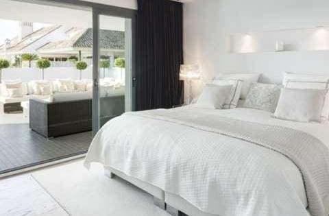 5 soverom Penthouse til salgs i Golden Mile med svømmebasseng garasje - € 2 195 000 (Ref: 9553665)