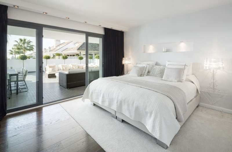 5 soverom Penthouse til salgs i Golden Mile med svømmebasseng garasje - € 2 195 000 (Ref: 9553665)