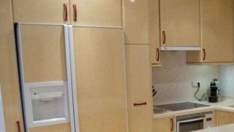 Ático de 3 habitaciones en Estepona en venta con piscina - 1.445.000 € (Ref: 9553667)