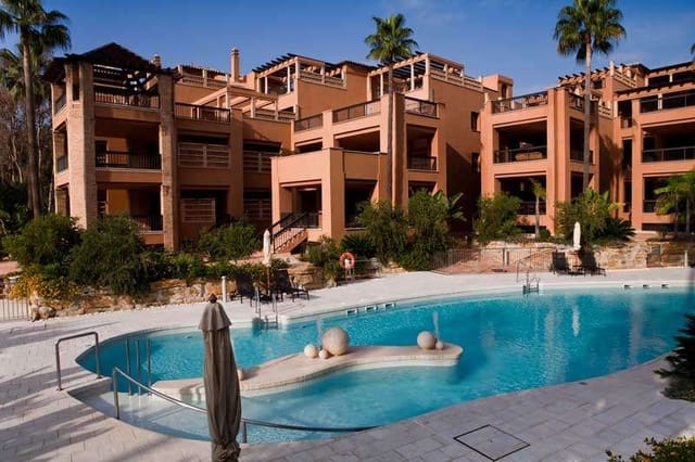 2 soveværelse Penthouse til salg i Marbella med swimmingpool garage - € 1.157.790 (Ref: 9553670)