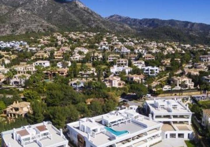4 soveværelse Penthouse til salg i Marbella med swimmingpool - € 2.975.000 (Ref: 9553686)