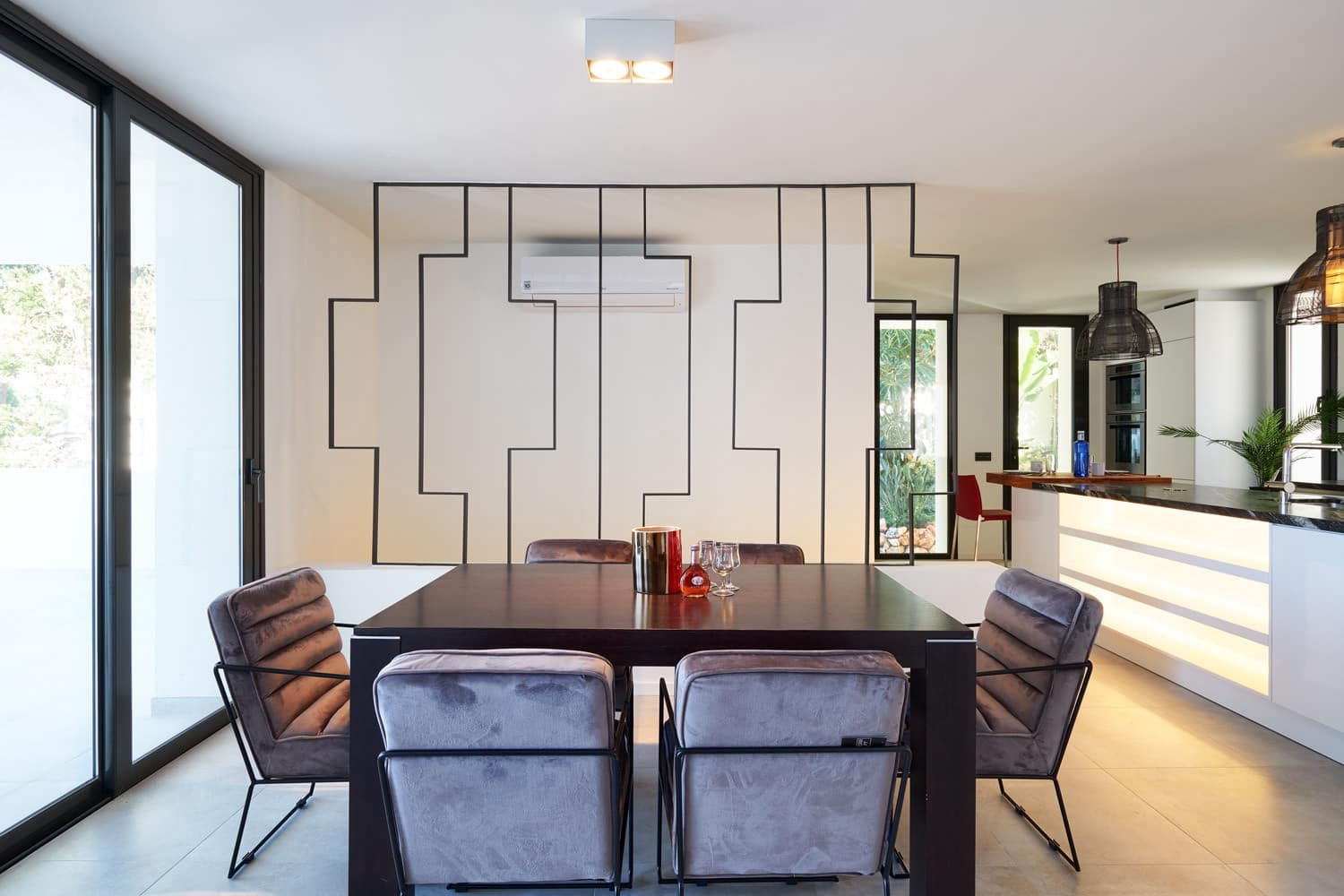 4 slaapkamer Villa te koop in Marbella met zwembad garage - € 1.795.000 (Ref: 9553692)