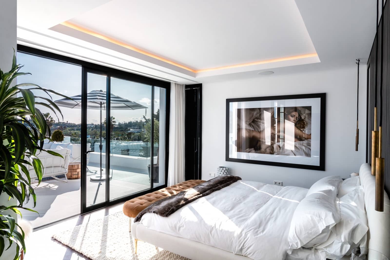 Chalet de 5 habitaciones en Nueva Andalucia en venta con piscina garaje - 3.995.000 € (Ref: 9553707)